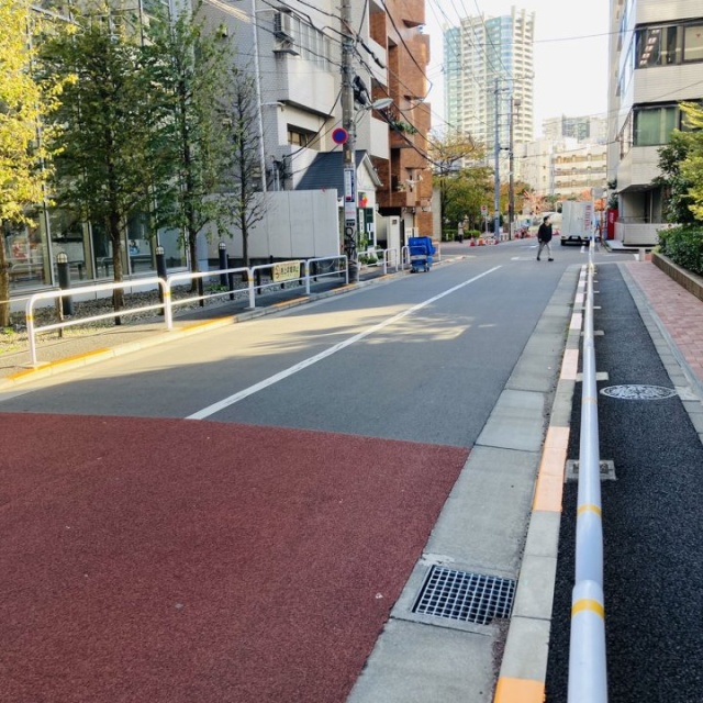 SOWA五反田ビル ビル前面道路