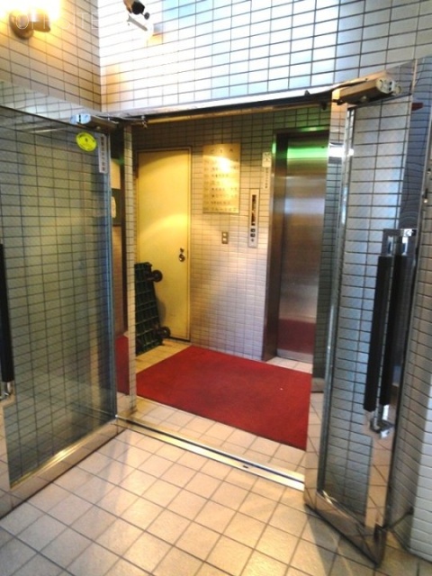 駅前田辺ビル DSC09488.JPG