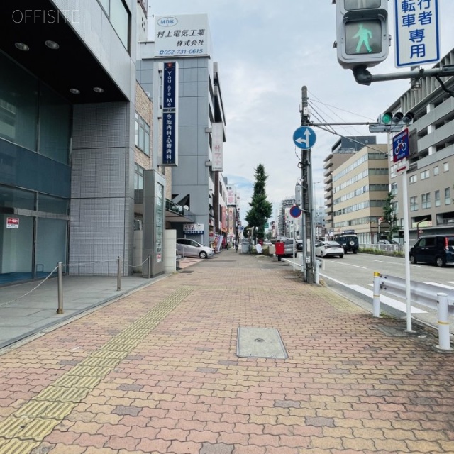 KAビル 前面歩道