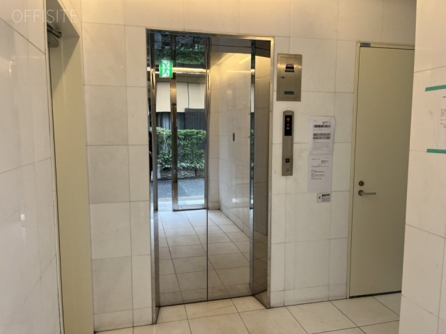 鈴円代官山ビル　エントランス