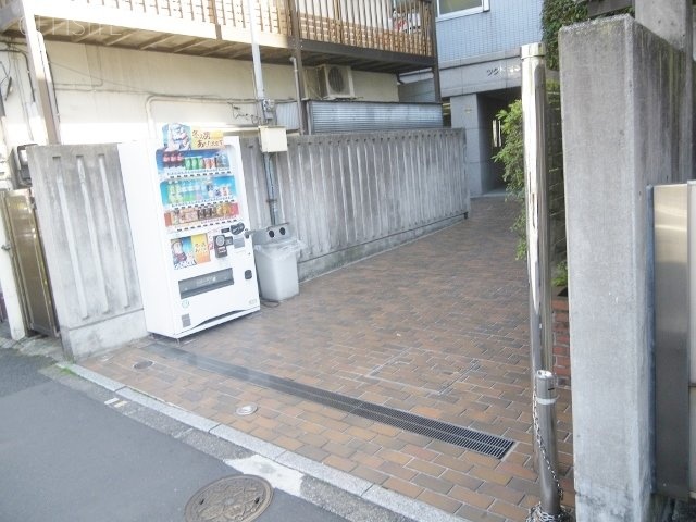 ツクド岡本ビル IMGP0081 (640x480).jpg