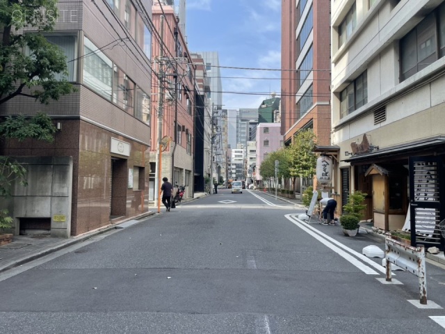 高松ビル 前面道路