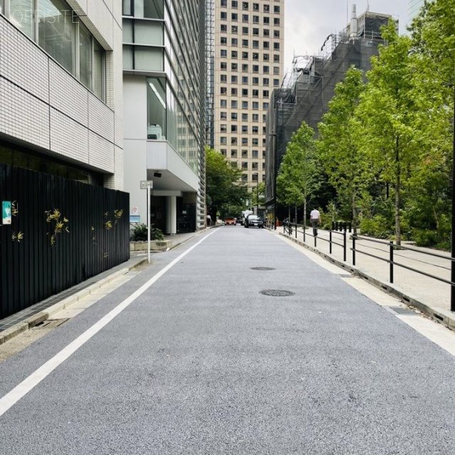 AMビル ビル前面道路