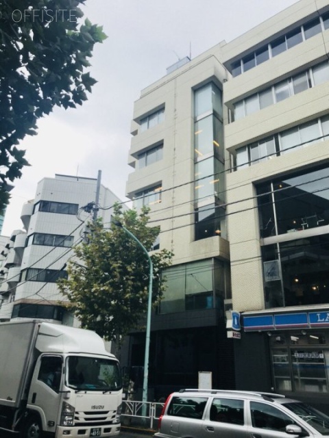 青山ホワイトアドビービル 外観