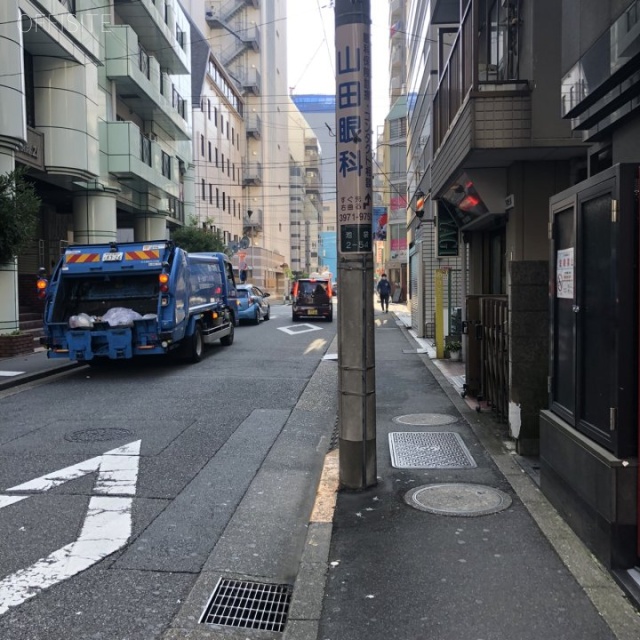 日宝池袋第一ビル ビル前面道路