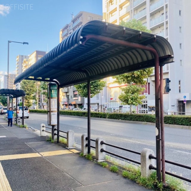 河内ビル ビル前面道路