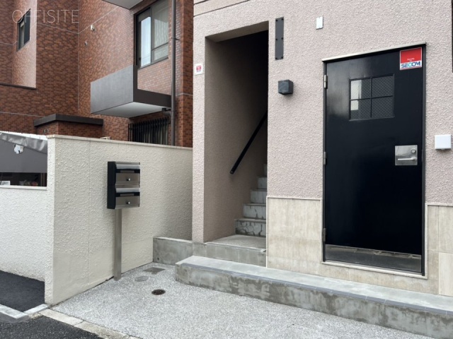 西麻布ゼフィーロビル　エントランス