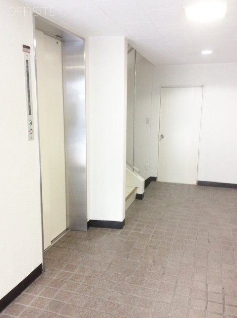 全豆(ゼントウ)ビル エレベーターホール