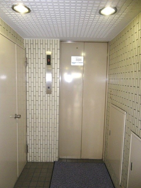 亀井橋ビル エレベーター