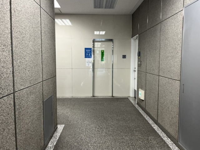 KHK池袋ビル エントランス