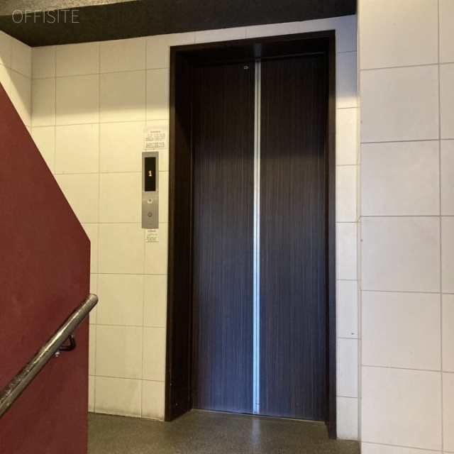 ウィンド銀座ビル エレベーター