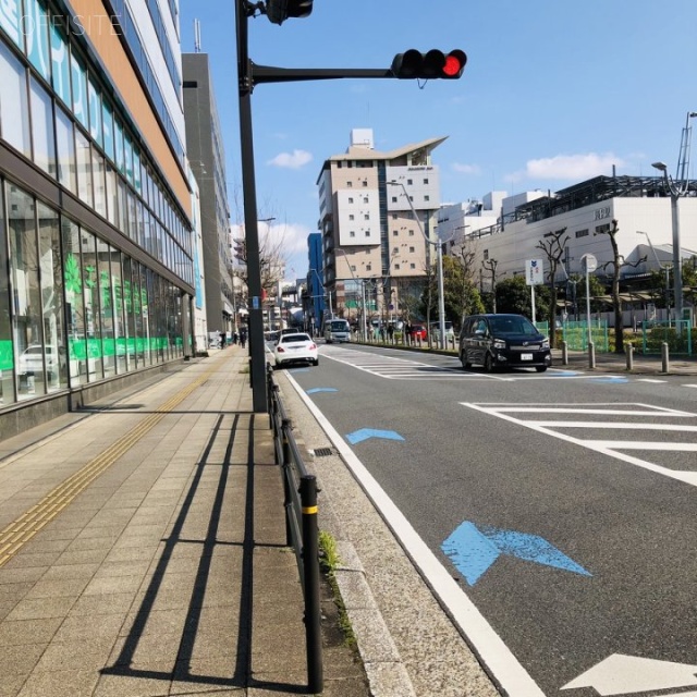 リードシー千葉駅前ビル ビル前面道路