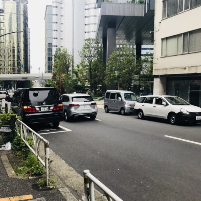 アライアンスビル渋谷壱番館 ビル前面道路