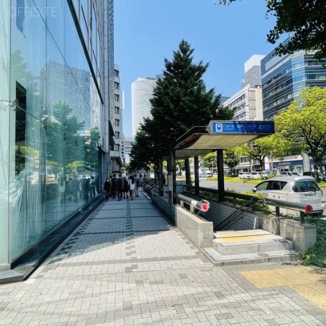 クリスタルMAビル　前面道路