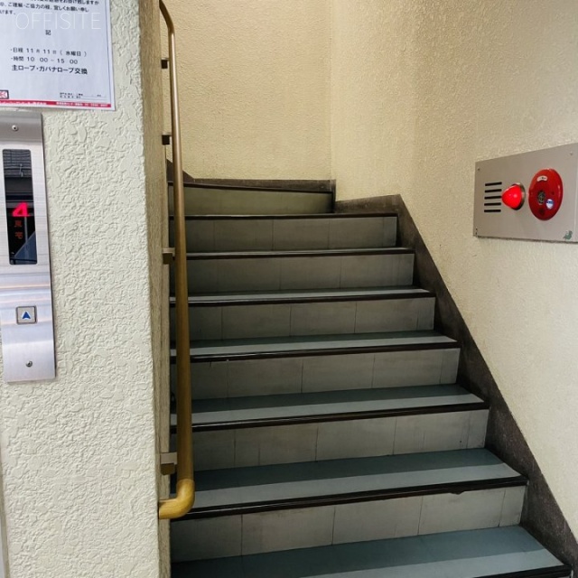 エコービル エントランス