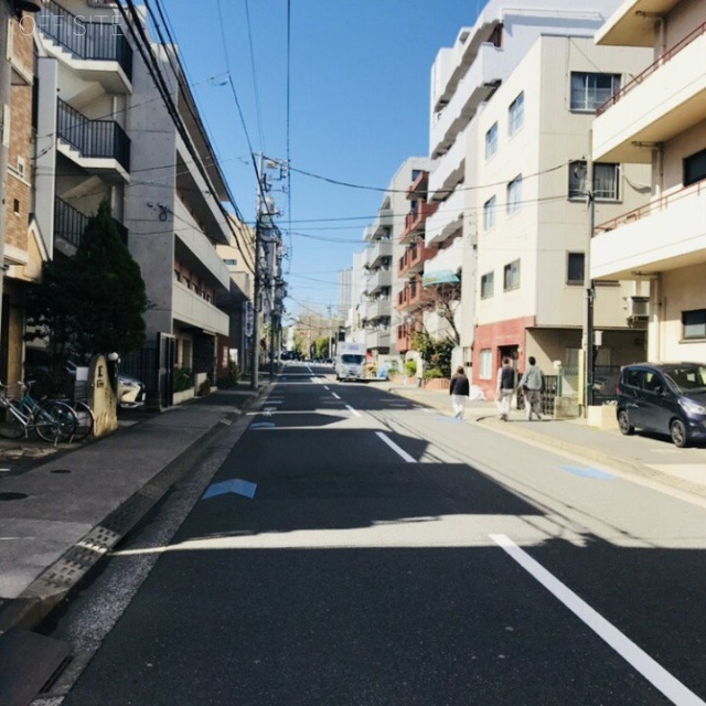 アンジュビル ビル前面道路