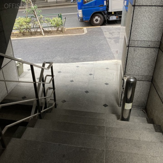 バルビゾン28　エントランス
