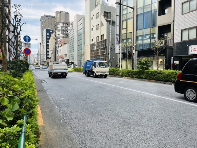 渡辺西新宿ビル　周辺