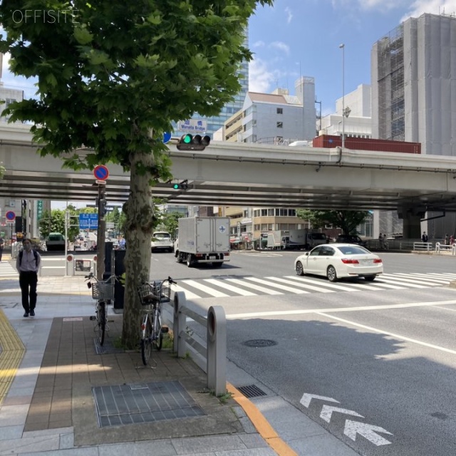 俎橋(まないたばし)ビル ビル前面道路