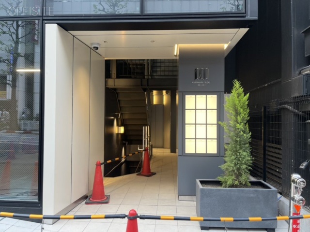 川原ビル　エントランス