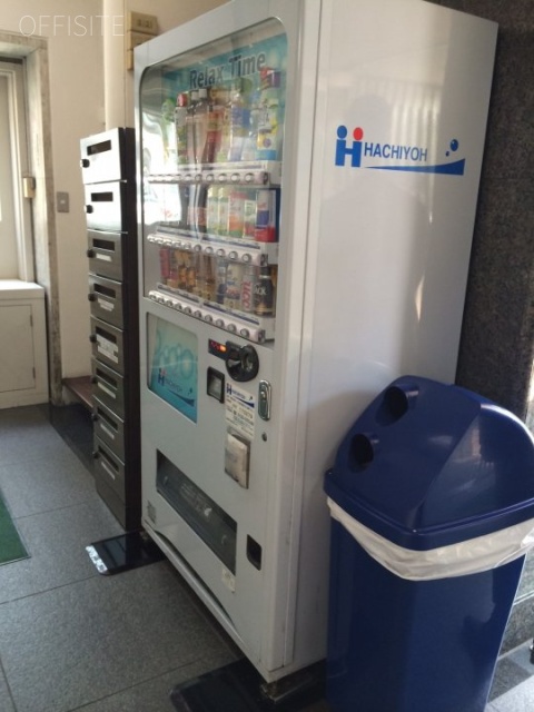 第1小林ビル 自動販売機