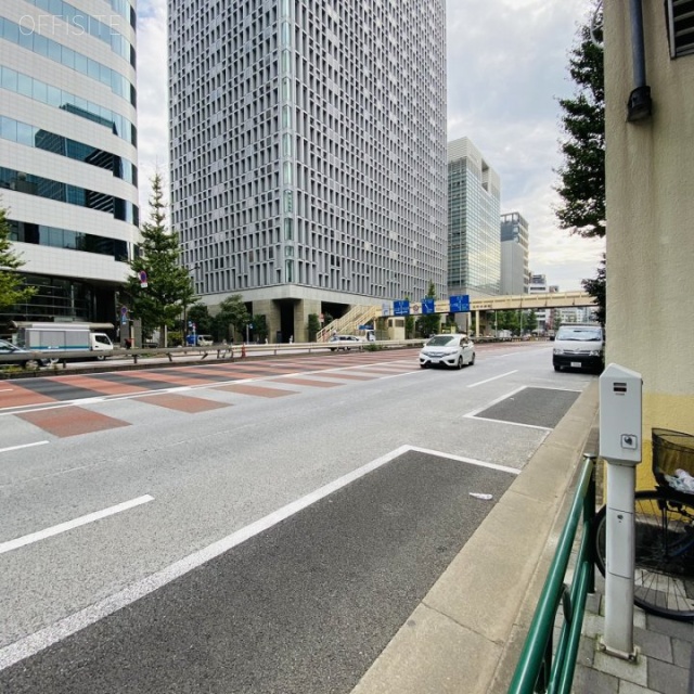 京橋TSビル 前面は昭和通り