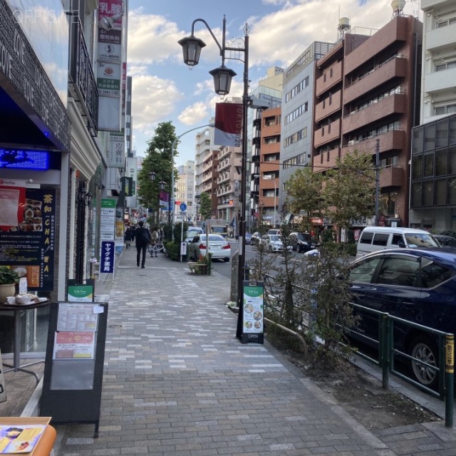 A・Iビル ビル前面道路