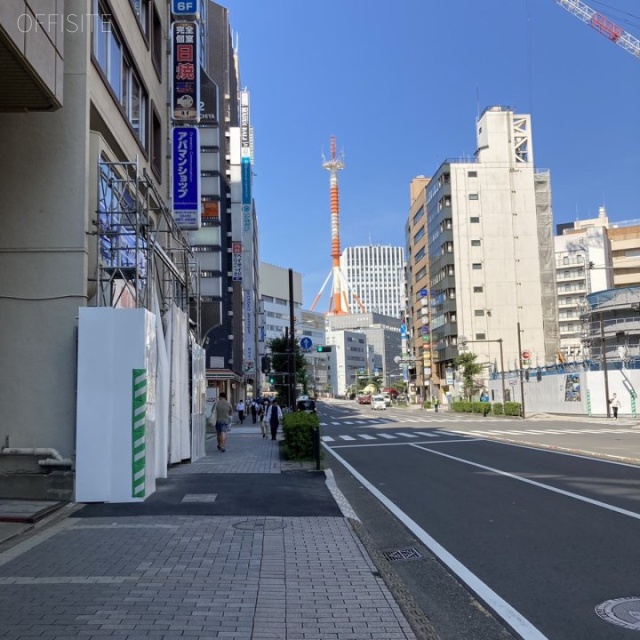 南幸折目ビル ビル前面道路