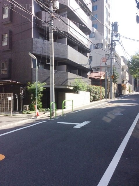 SKI赤坂 ビル周辺道路