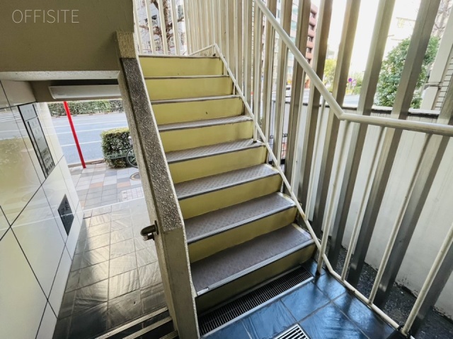 桜井ビル 3階 24.14坪　エントランス