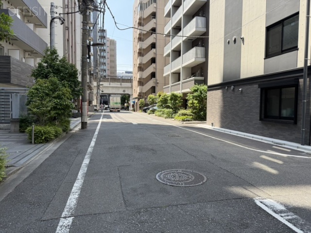 小林ビル 前面道路