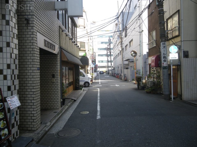 銀座片桐ビルⅤ ビル前面道路