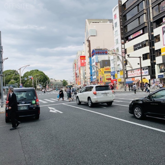 上野HSビル ビル前面道路