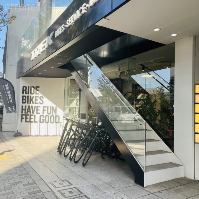 Qiz青山 1階店舗