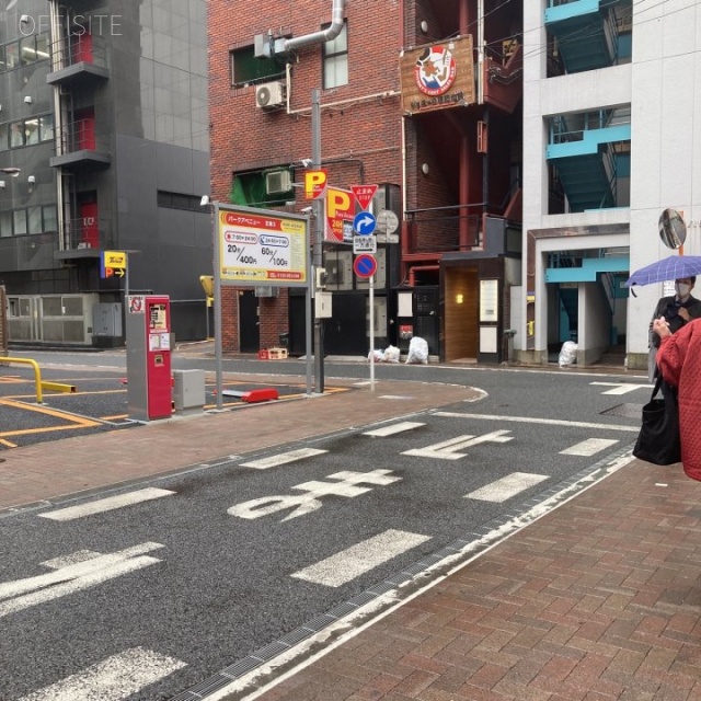 朝倉ビル ビル前面道路