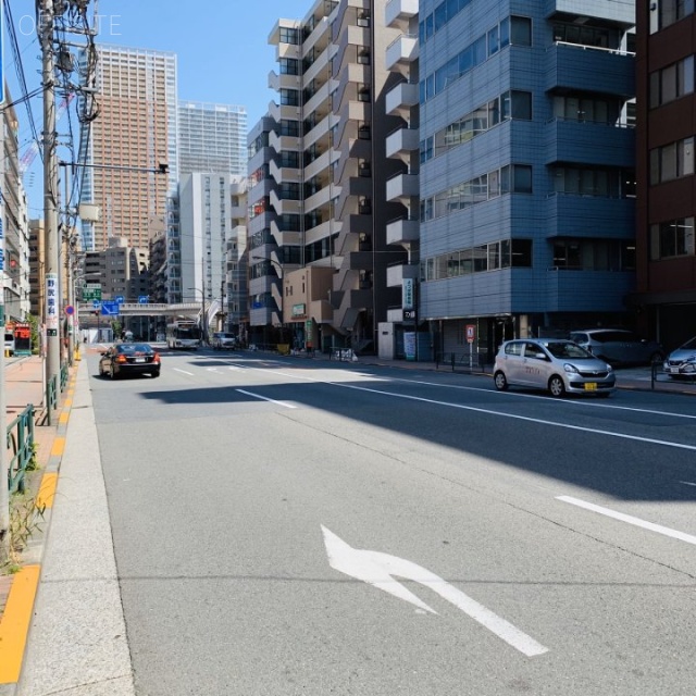 タチバナビル ビル前面道路