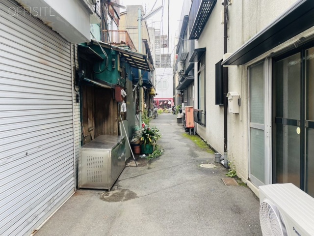 菊池ビル　側道