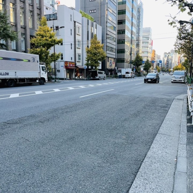 エクセレントビル ビル前面道路