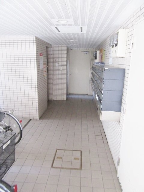 佐竹SHビル エントランス