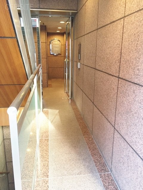 根本ビル 画像