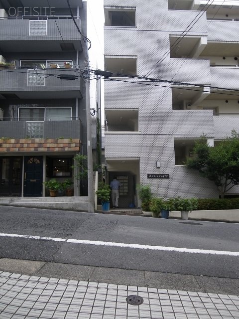 山崎ビル エントランス