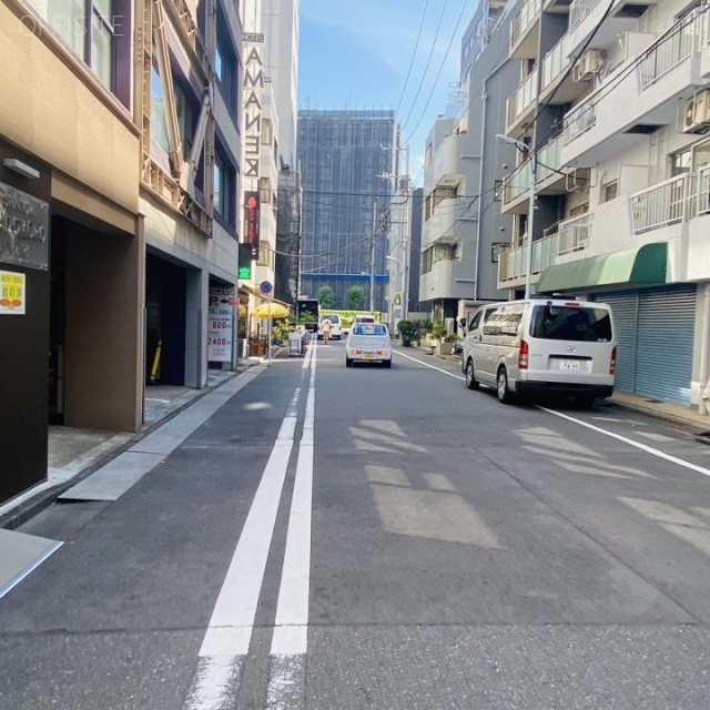 新富田所ビル ビル前面道路