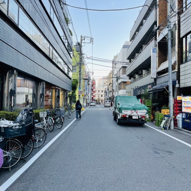 長谷川ビル 前面道路