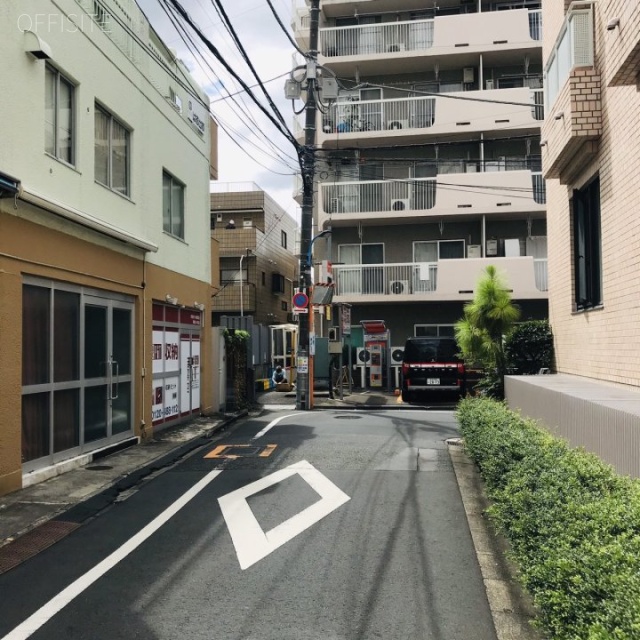 木村ビル ビル前面道路