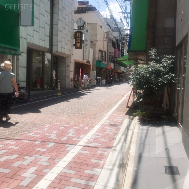 グランジット日本橋馬喰町 ビル前面道路