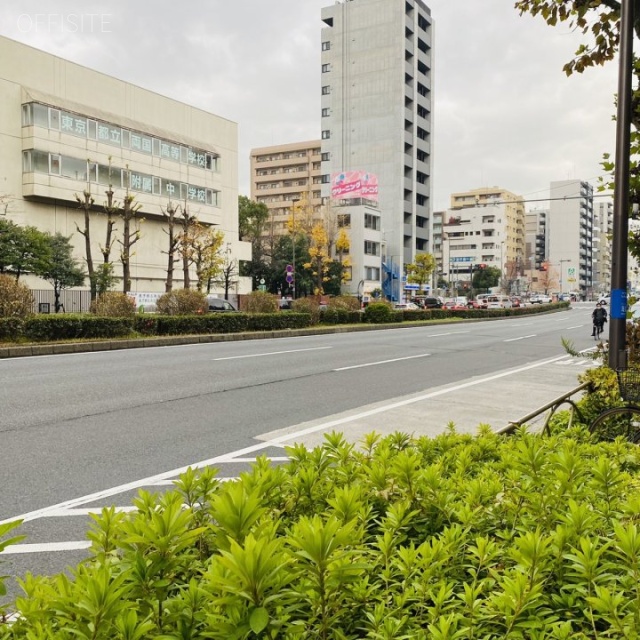 錦糸町ホテイビル ビル前面道路