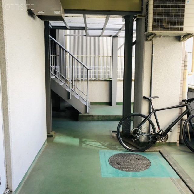 クインズコート新宿 エントランス