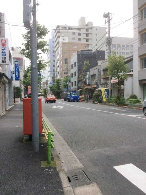 河原ビル ビル周辺道路