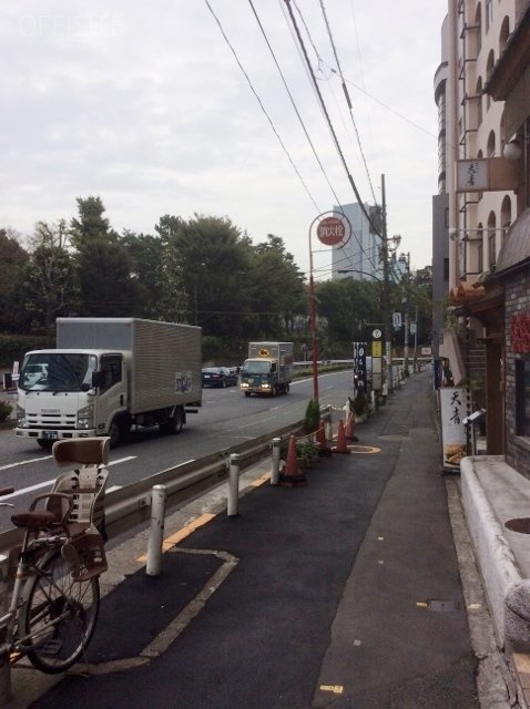 セントラル青山 ビル周辺道路