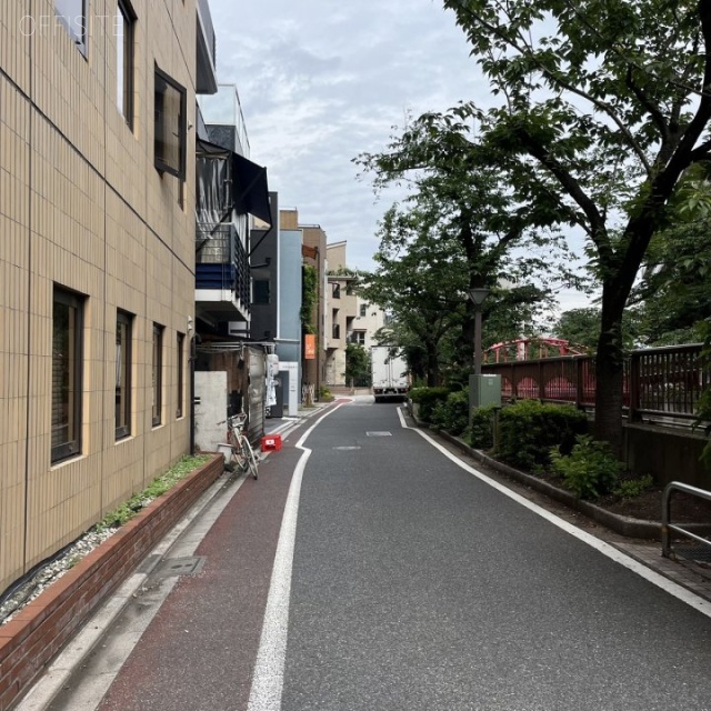 第2久保ビル 前面道路